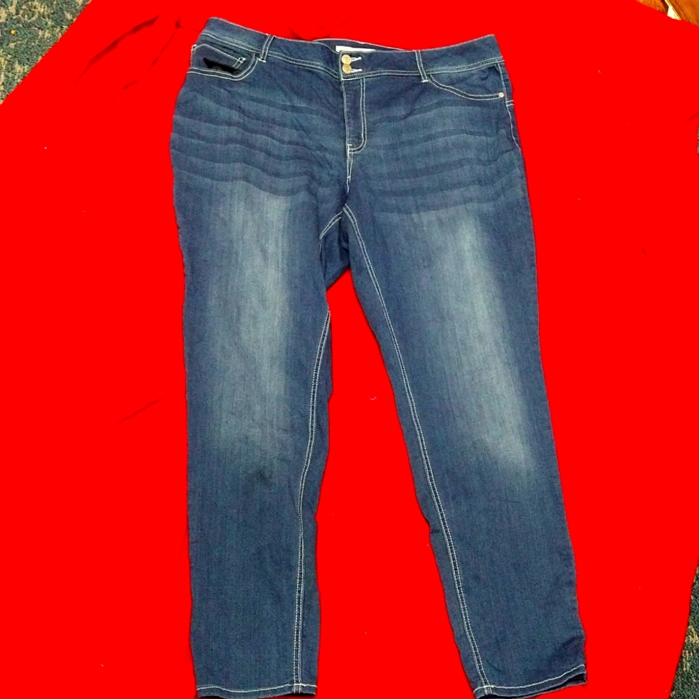 EST.1946 Denim blue jeans